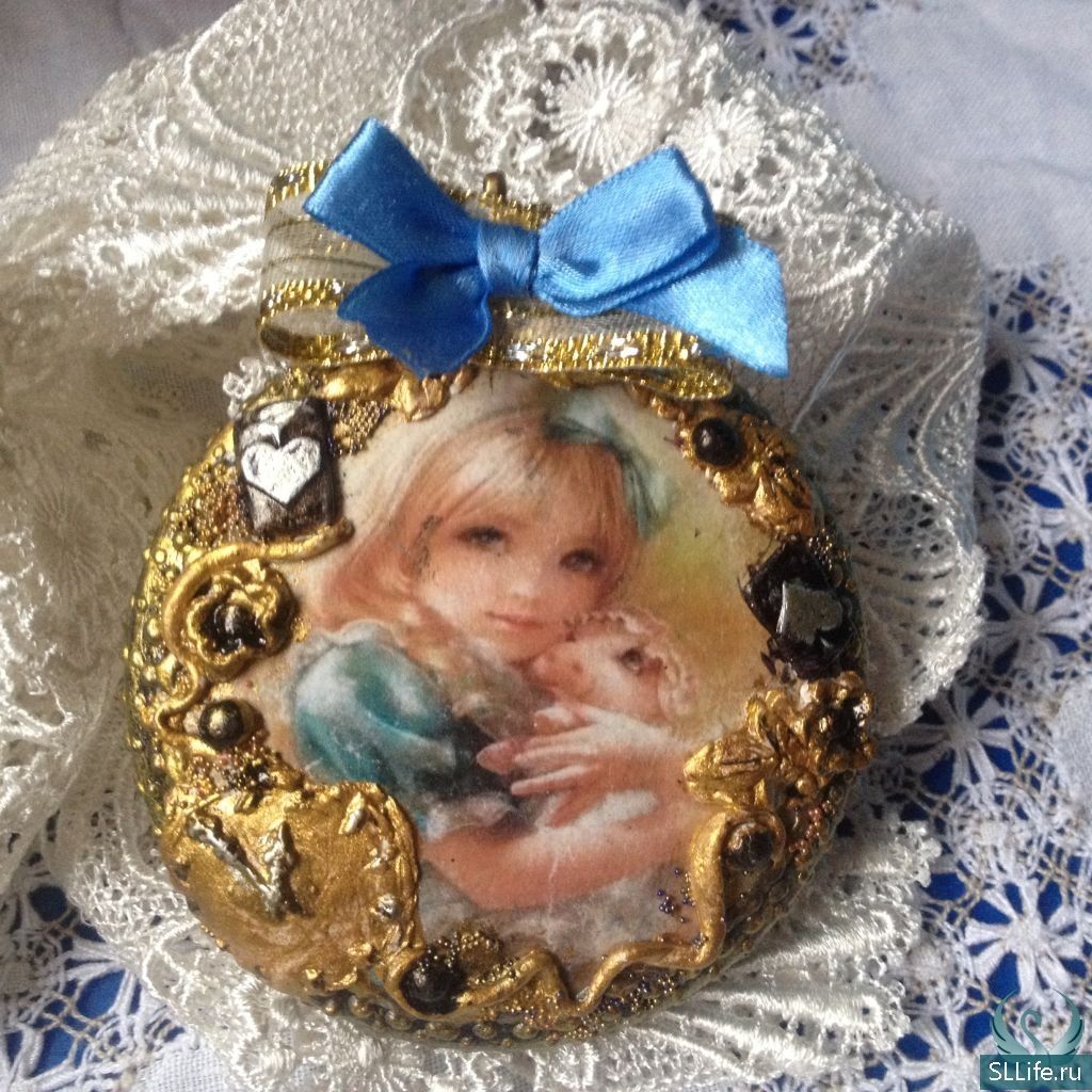 Медальон "Алиса"